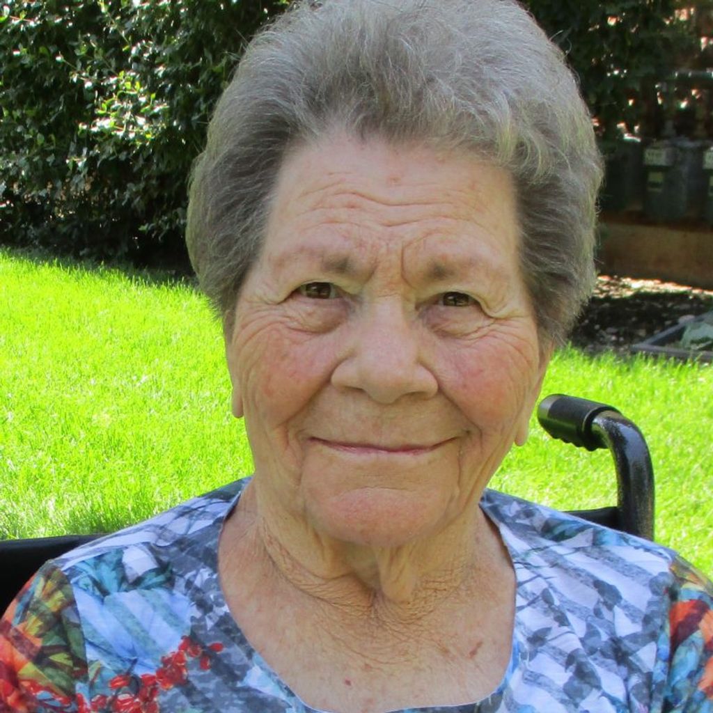 Carol  Elizabeth Clark Call
