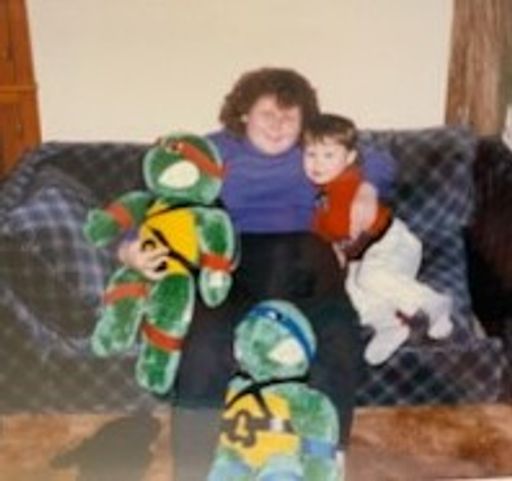 Anna Marie Holt photo gallery thumbnail 16 of 80