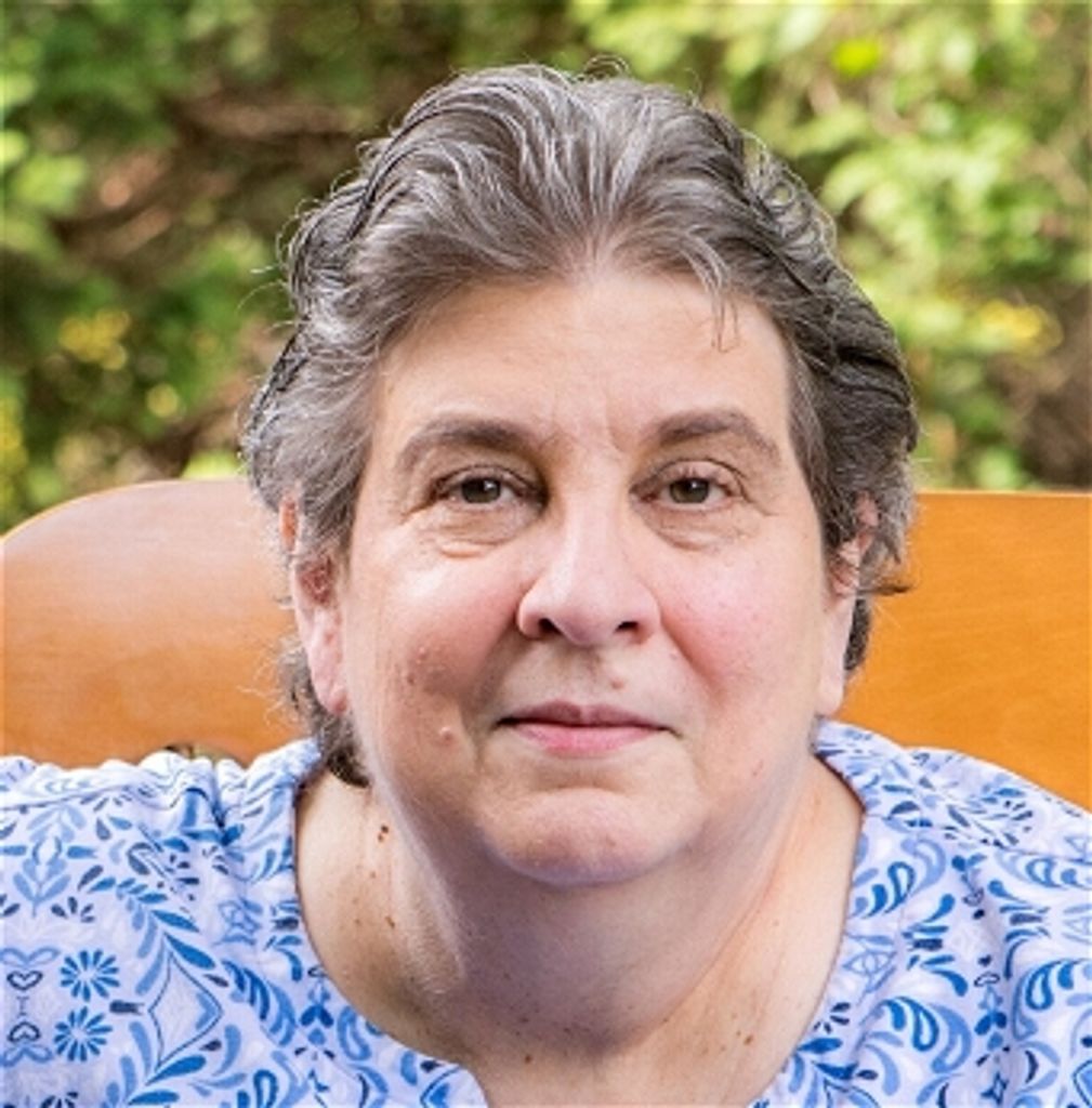 Becky Hollaway Profile Photo