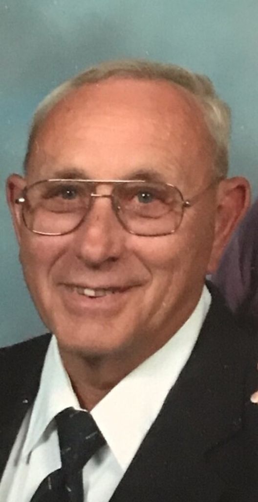 Lloyd K. Seelhoff Profile Photo