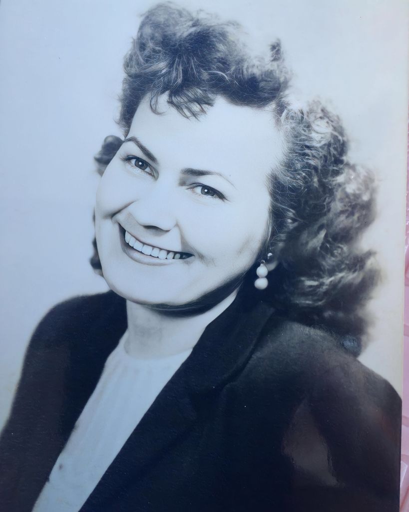 Annie Ruth Springer Simmons