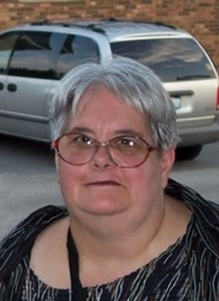 Bonnie F Slussar