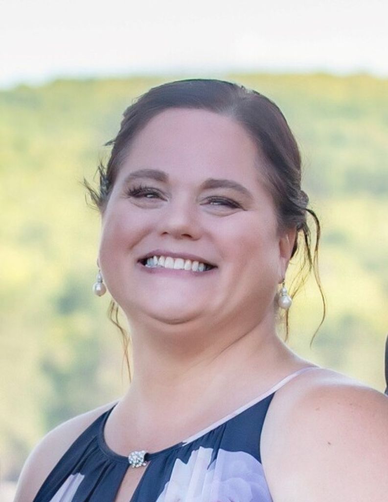 Laura Lee (Fuller)  Cannioto Profile Photo