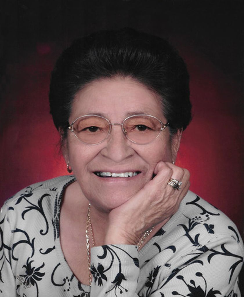 Esther Aguilera Profile Photo