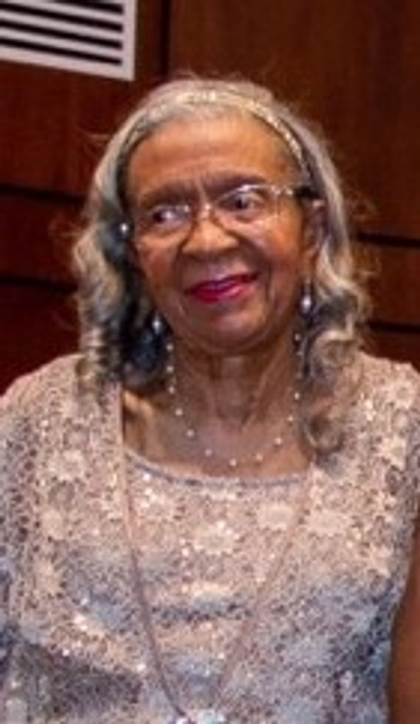 Carrie R Nelson