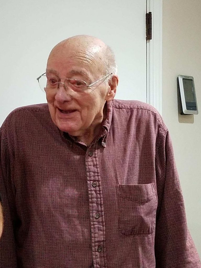 Robert W. Lassell Profile Photo