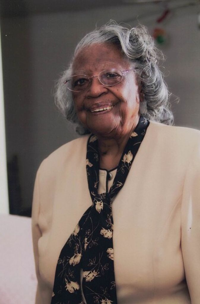 Lottie Wallace Profile Photo