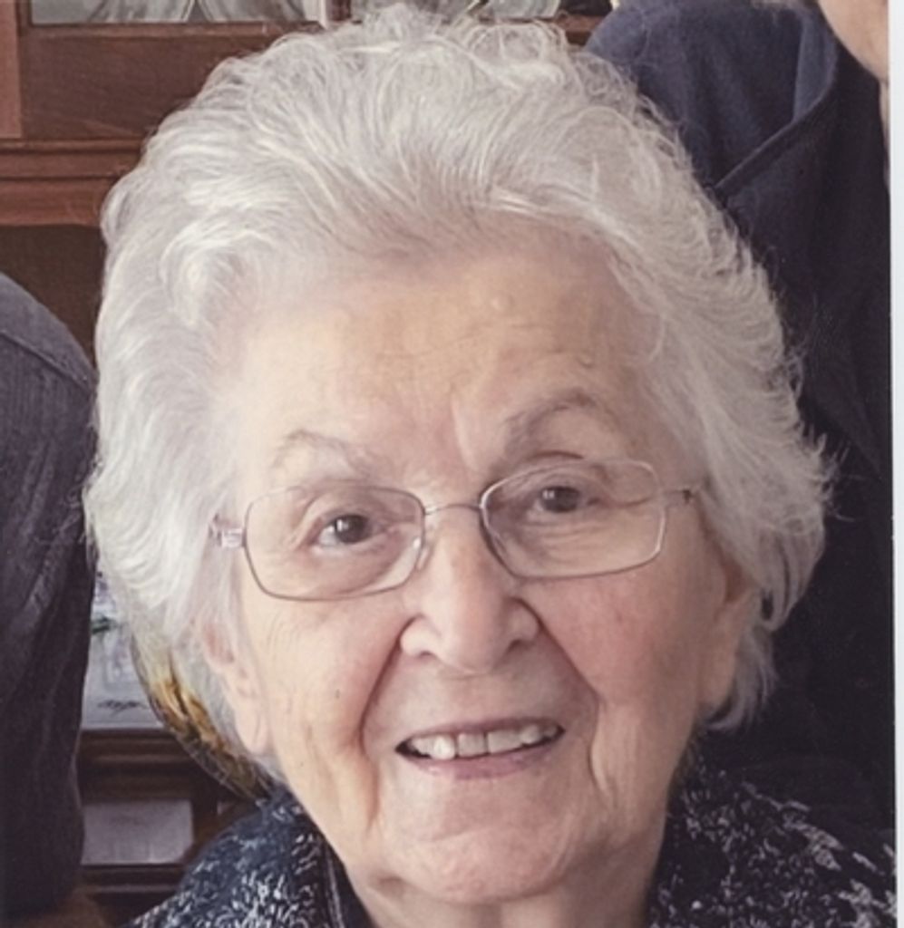 Theresa Dykas Profile Photo