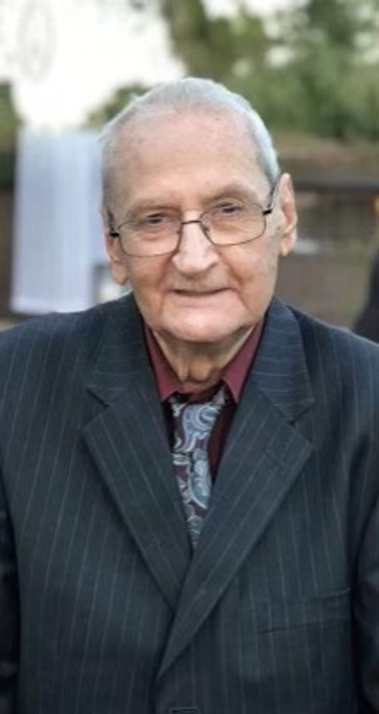 Bill L. Calhoun