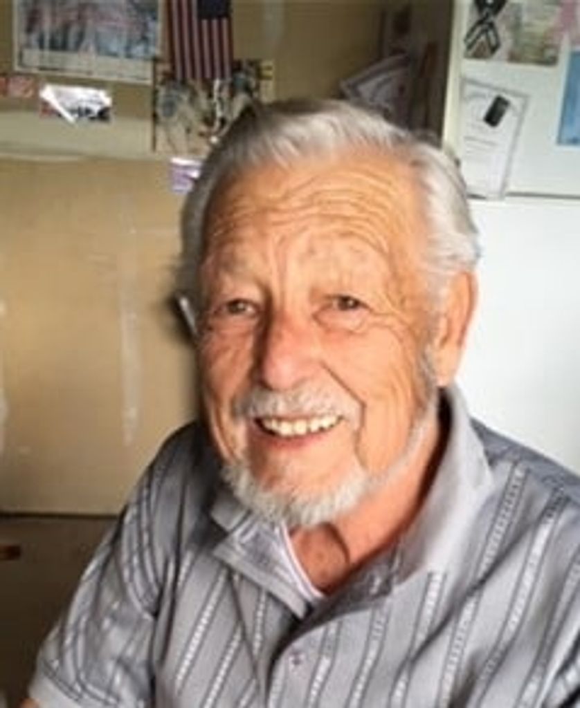 Robert William Maxwell Profile Photo