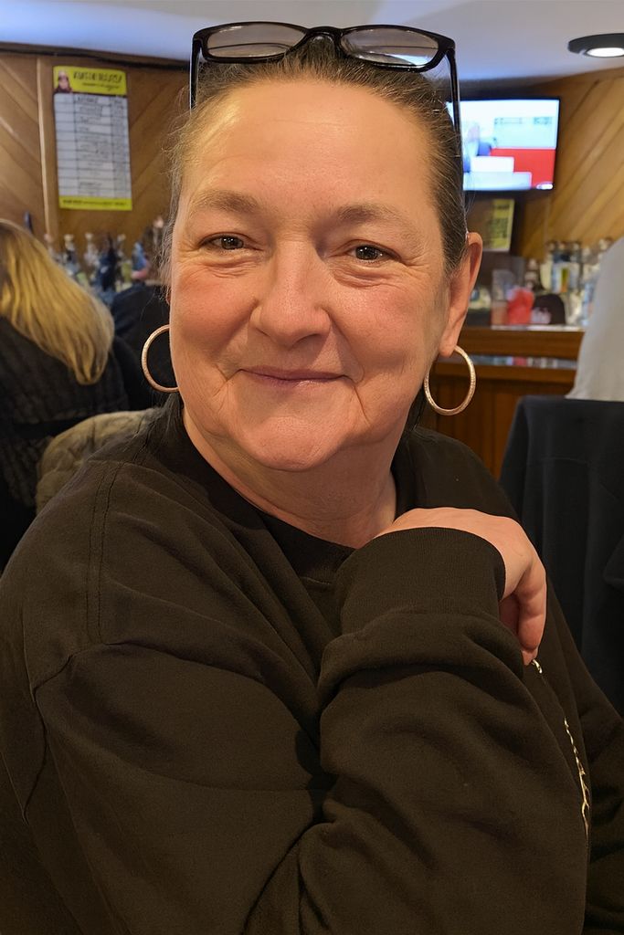 Pamela Lee Small Profile Photo