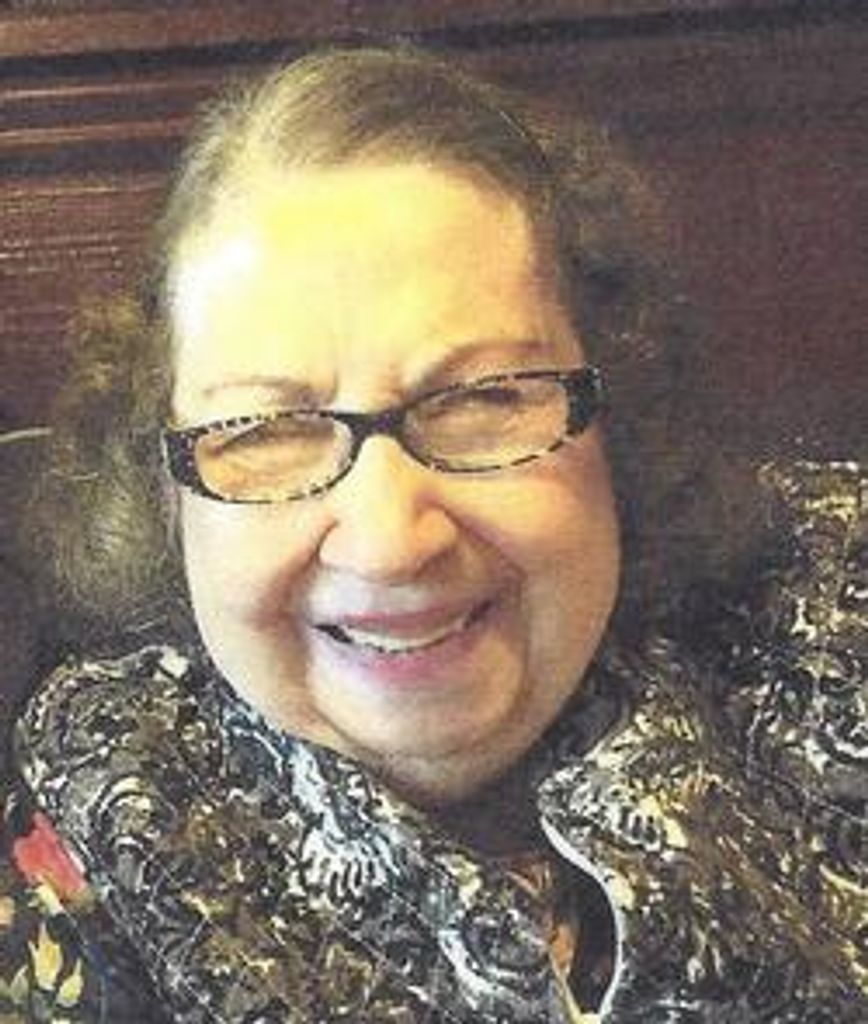 Sofia "Sophie" Manuela Gomez