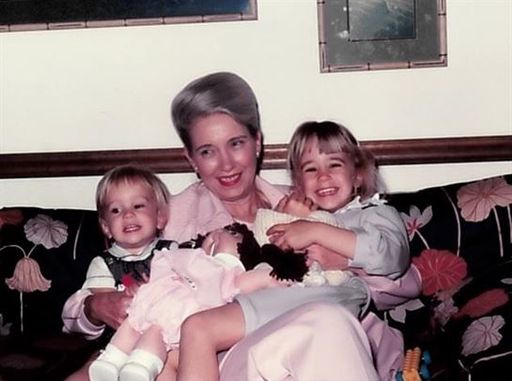 Marlene Bell photo gallery thumbnail 4 of 45