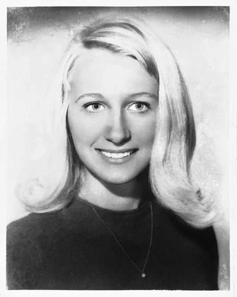 Linda Jane Groves