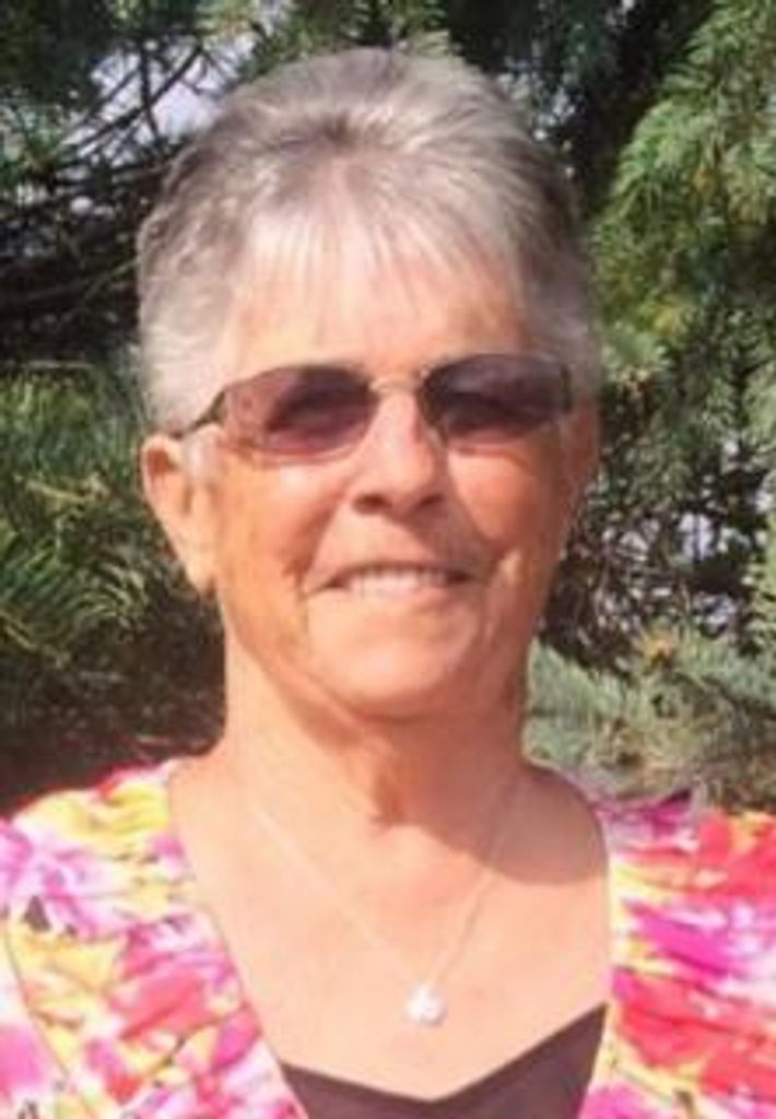 
Myrna
 
Quam
 Profile Photo