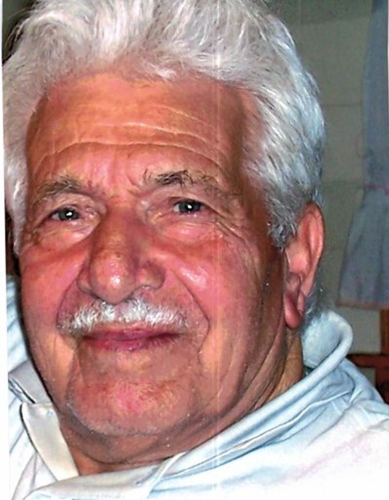 Luciano Pecorella Profile Photo