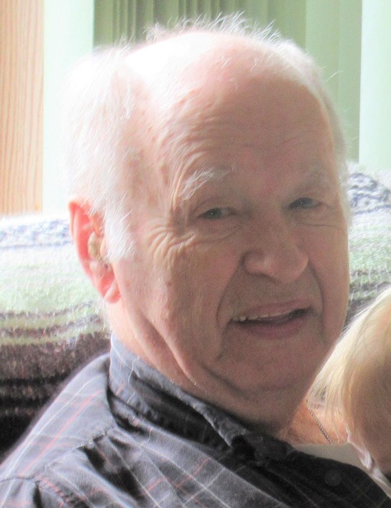Miles William Mc Coneghey Profile Photo