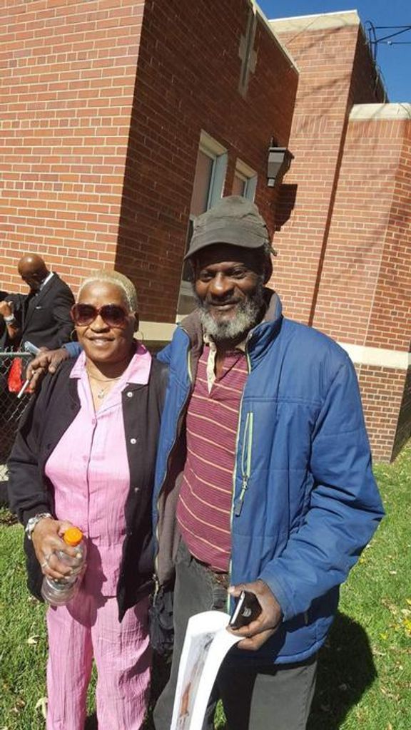 Sarah Lee Oliver Profile Photo