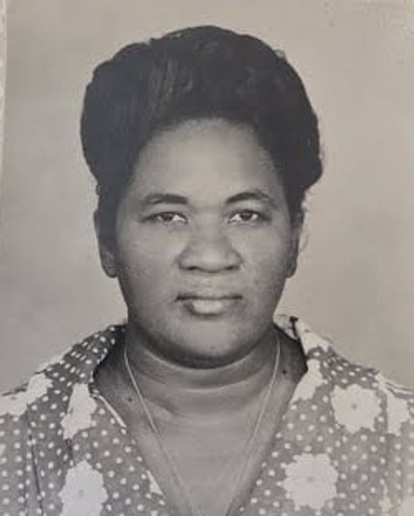 Gloria "Nellie" Lloyd Profile Photo