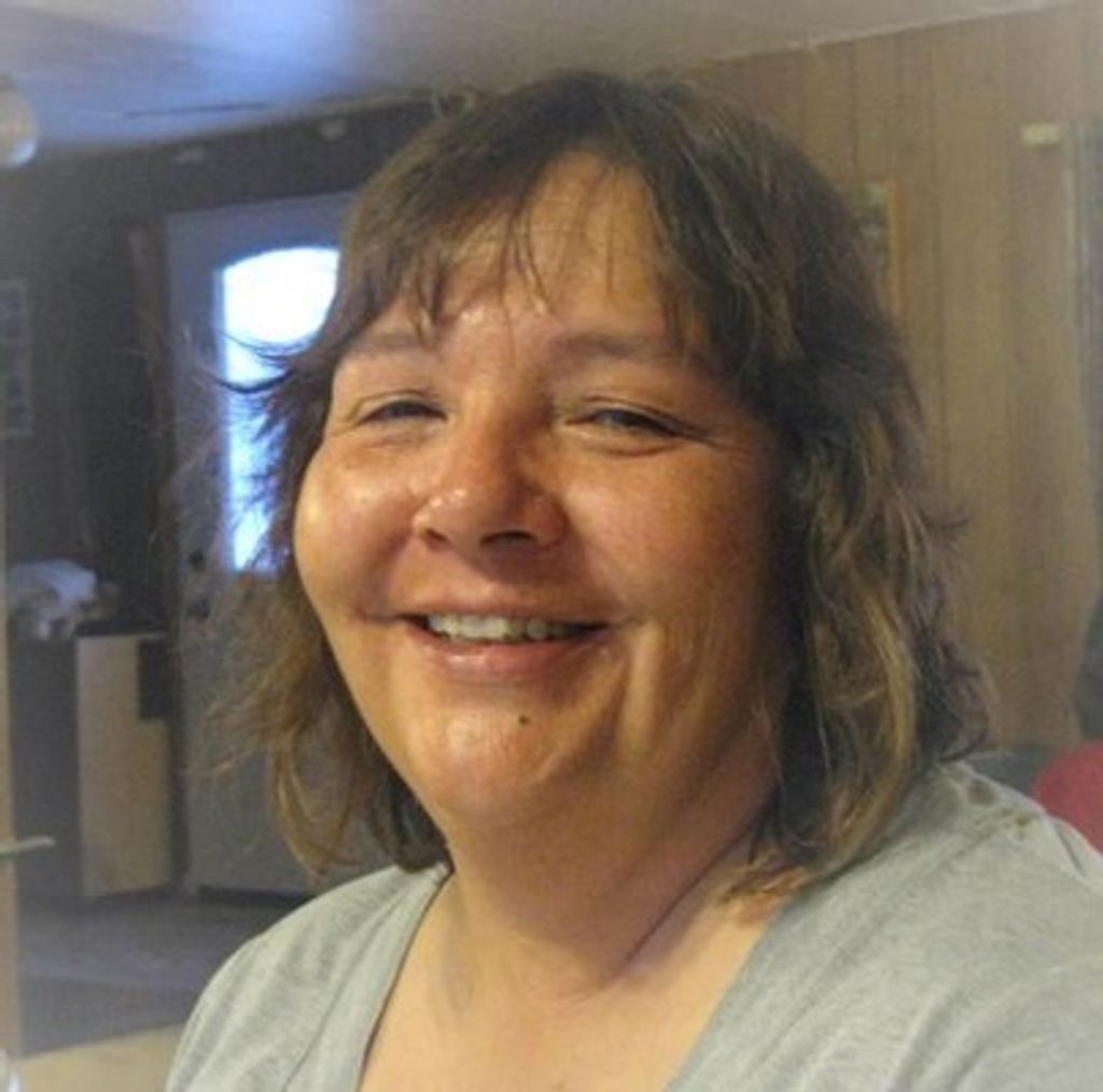 Delores "Kay" Kay Cichosz