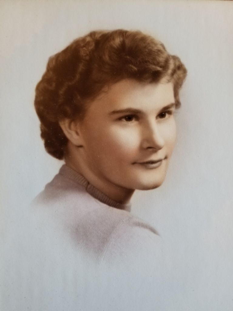 Nova May Haas