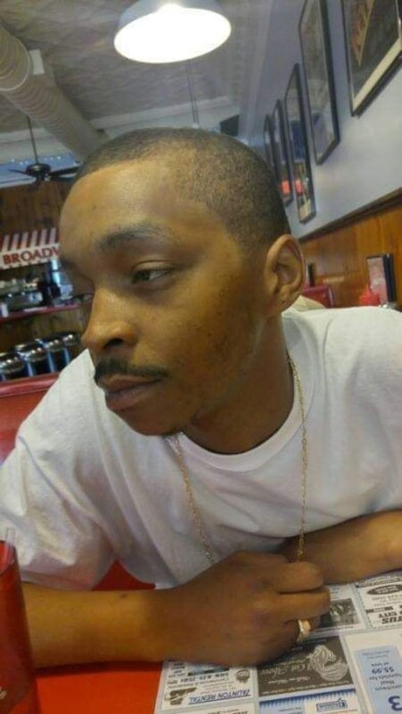 Travis Henderson Hill Profile Photo