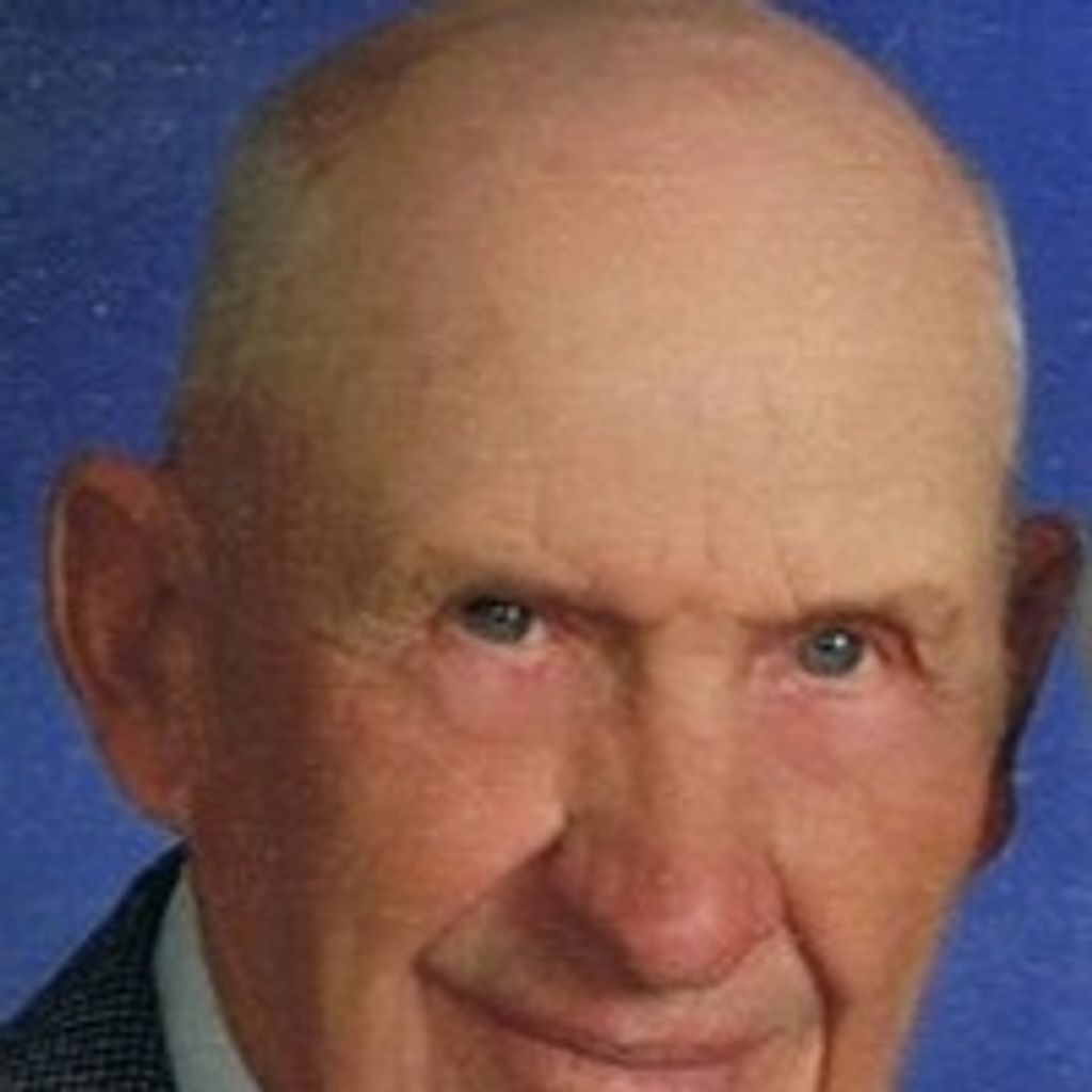 Robert E Carnes