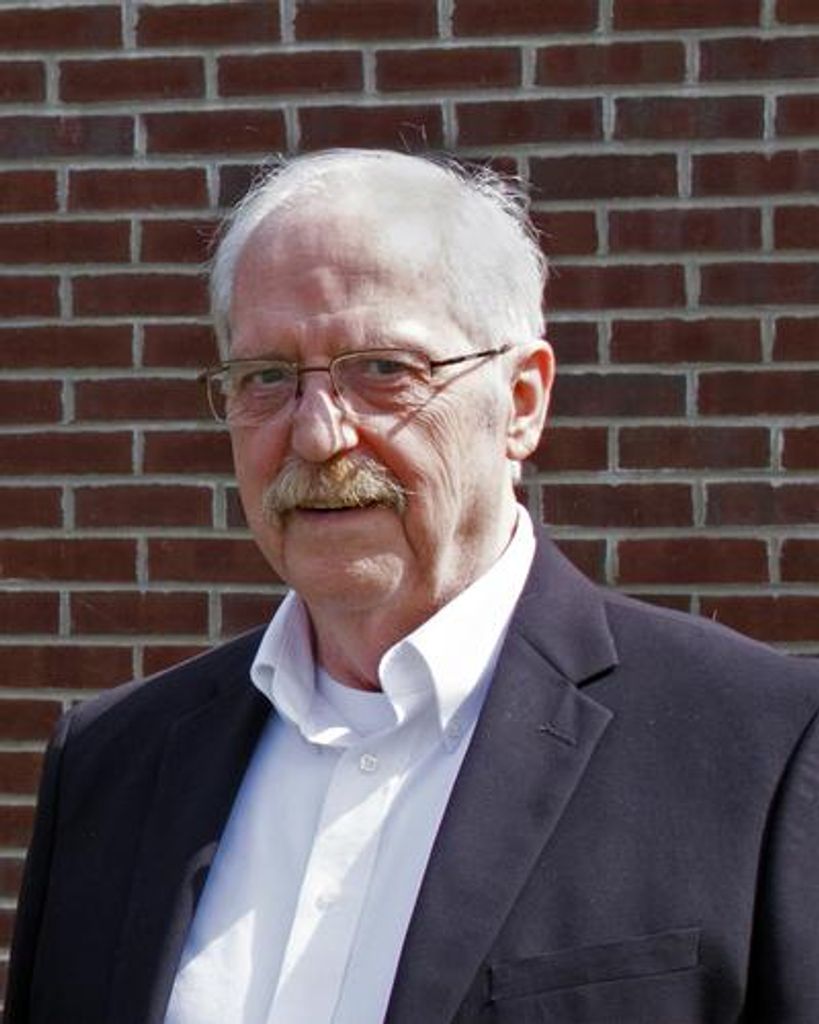 Charles Robert Snyder Profile Photo