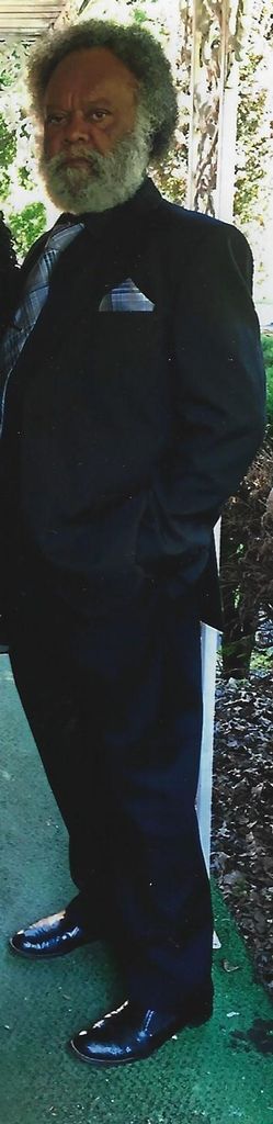 Larry Jones Profile Photo