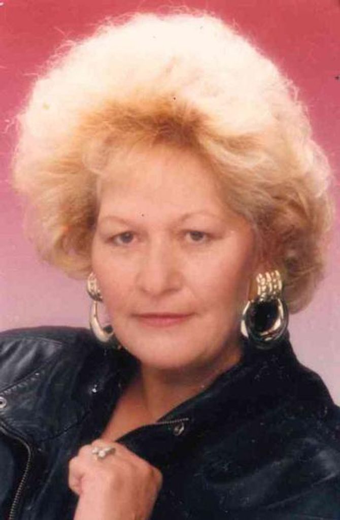 Viana Josephine Kotz Profile Photo