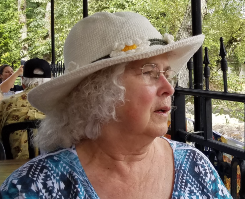 Carolyn Schroeder Profile Photo