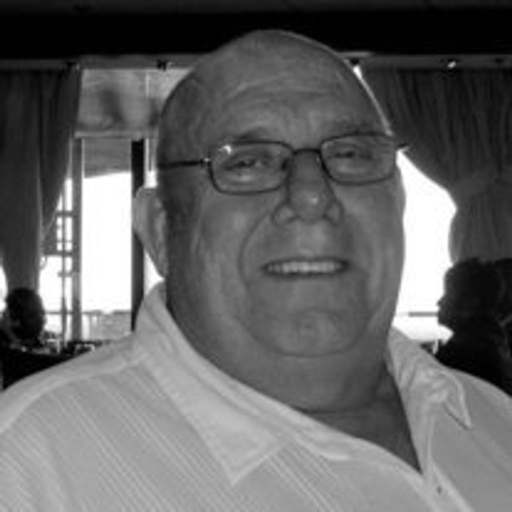 Kenneth Edwin Mackey