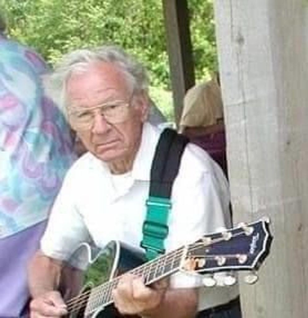 Billy Holder Profile Photo
