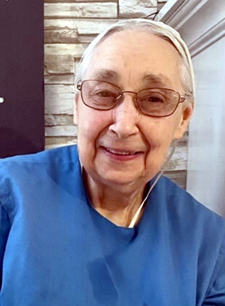 Esther Jantzi Profile Photo