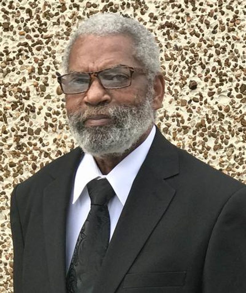 Robert E. Lee, Sr. Profile Photo