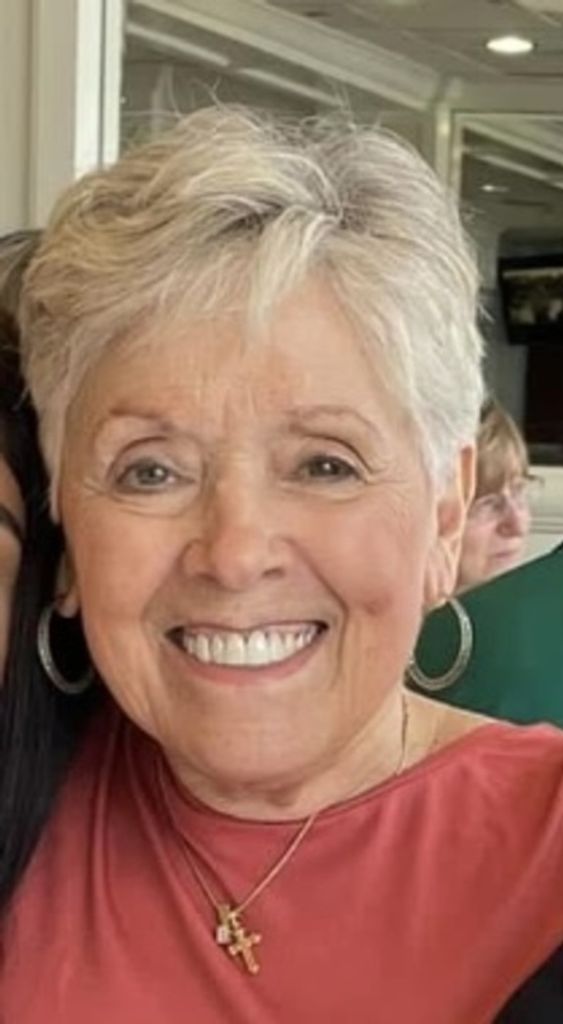 Charlotte Cromwell Profile Photo
