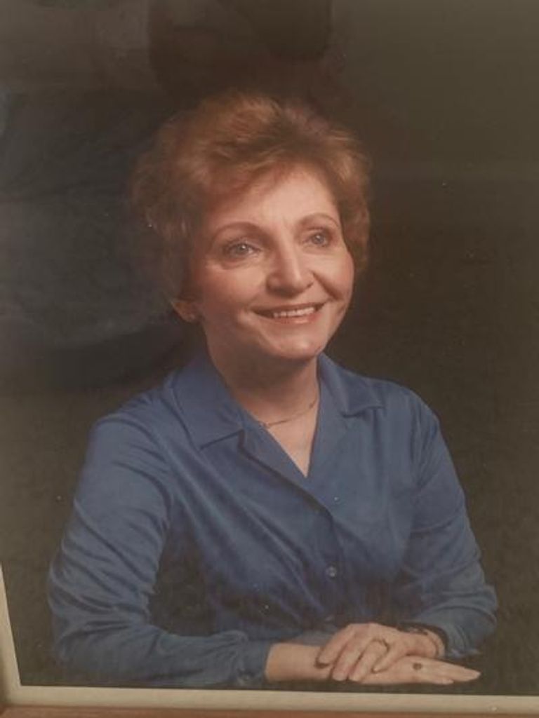 Evelyn Hill