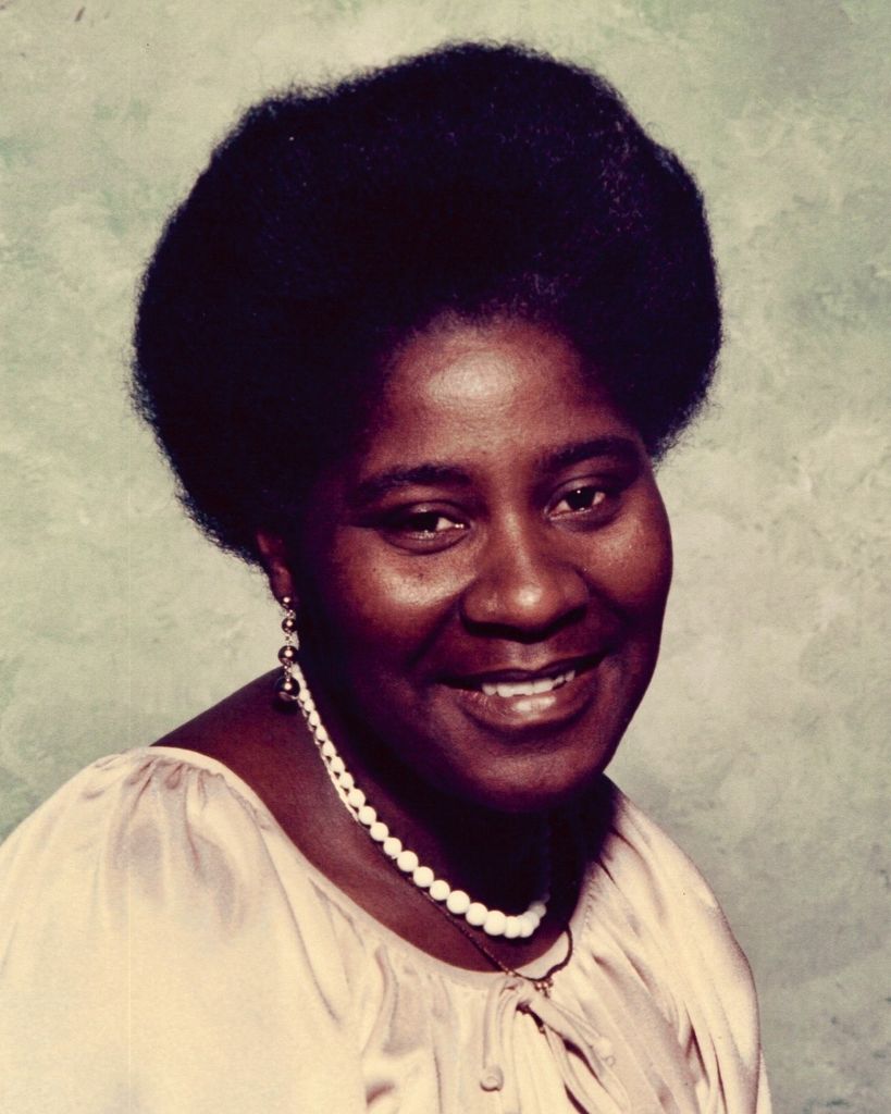 Annie Simmons Profile Photo