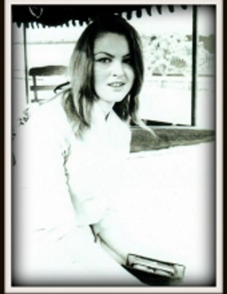 Carolyn Ann Toth