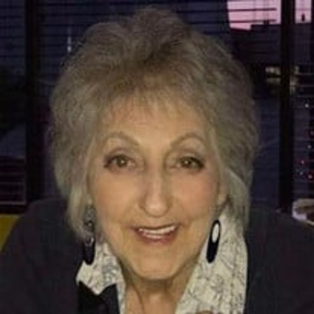 Gloria "Glo" Theriot