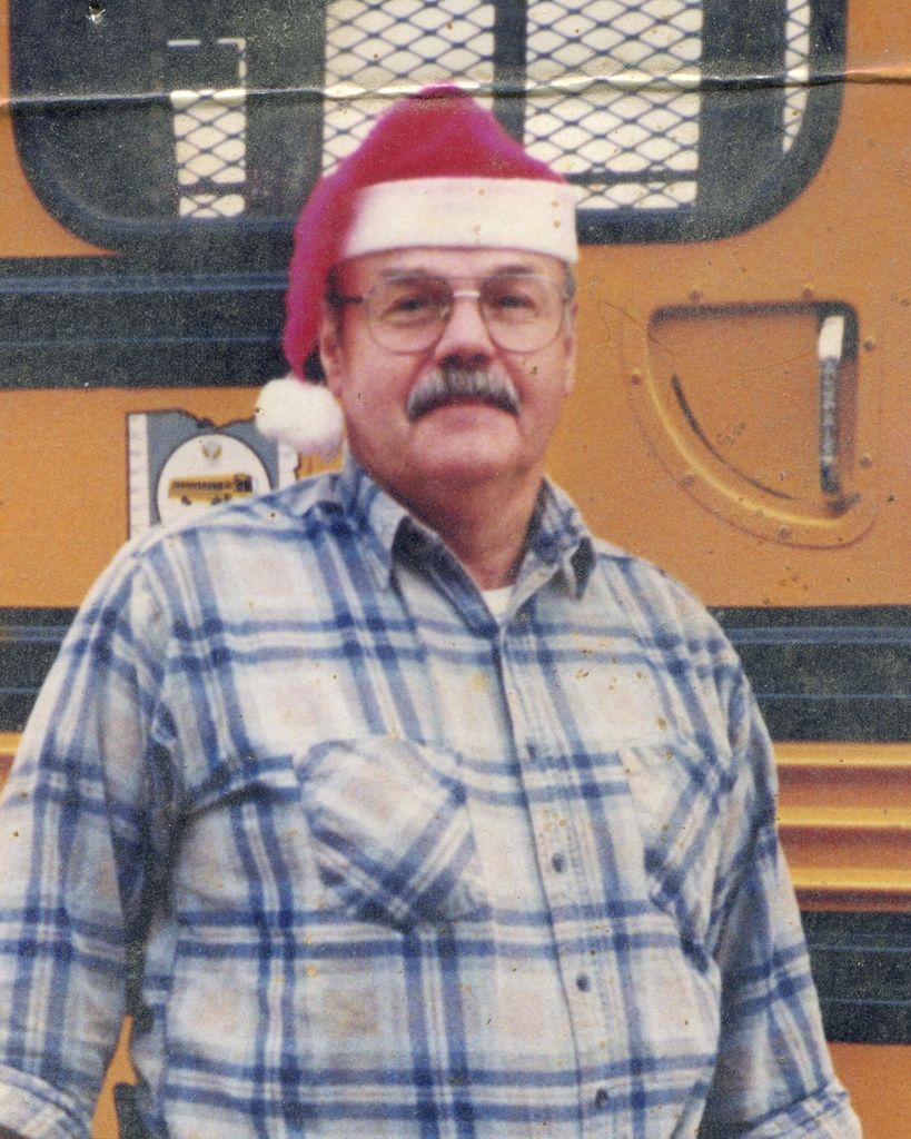 Jon Lyle McKinnon Profile Photo
