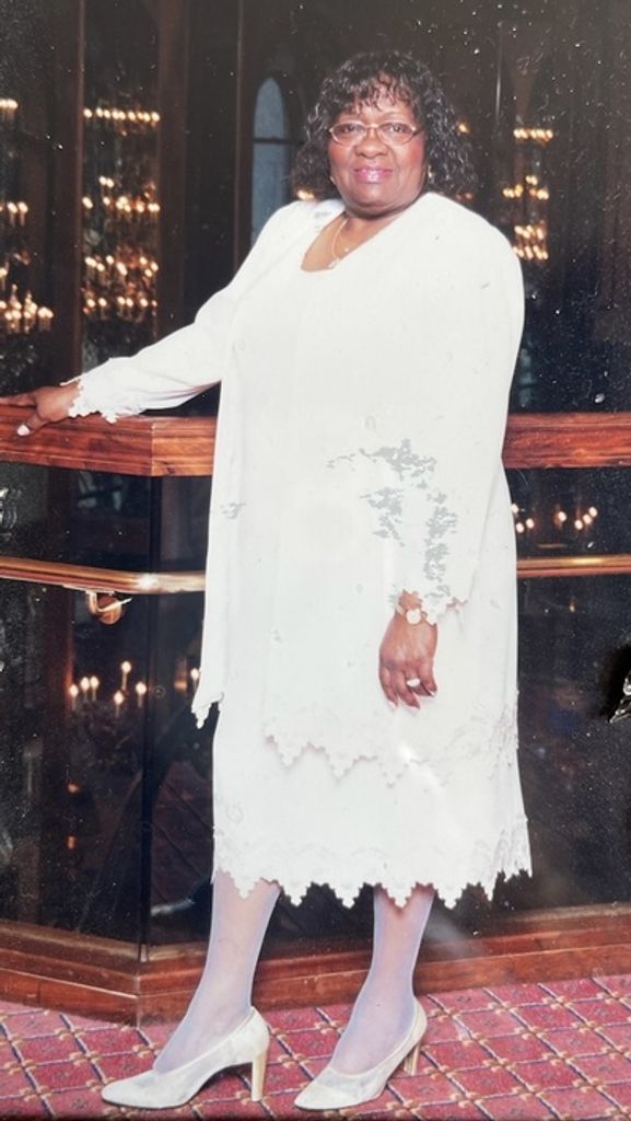 Quencella Lewis Profile Photo