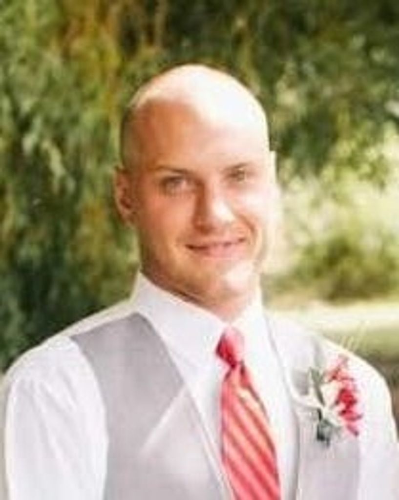 Ross Walker Holcomb