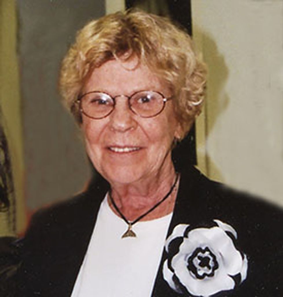 Marilyn B (Young)  Maclean