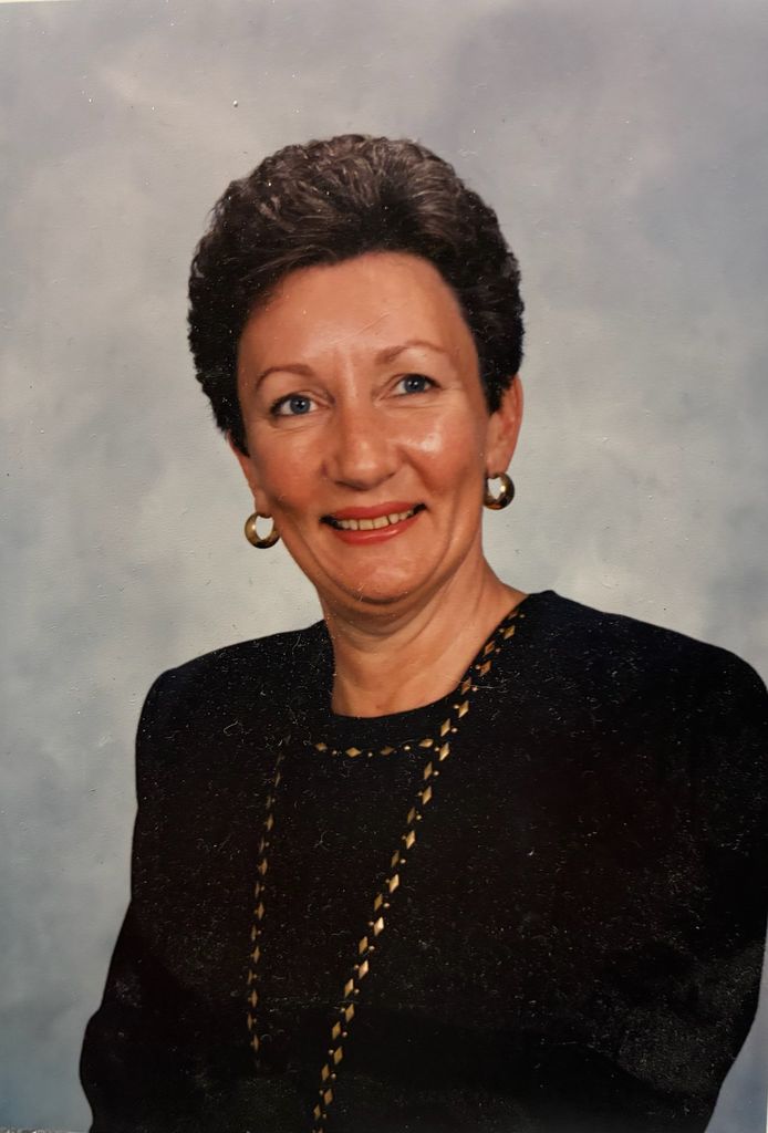 Suellen Douglas Profile Photo