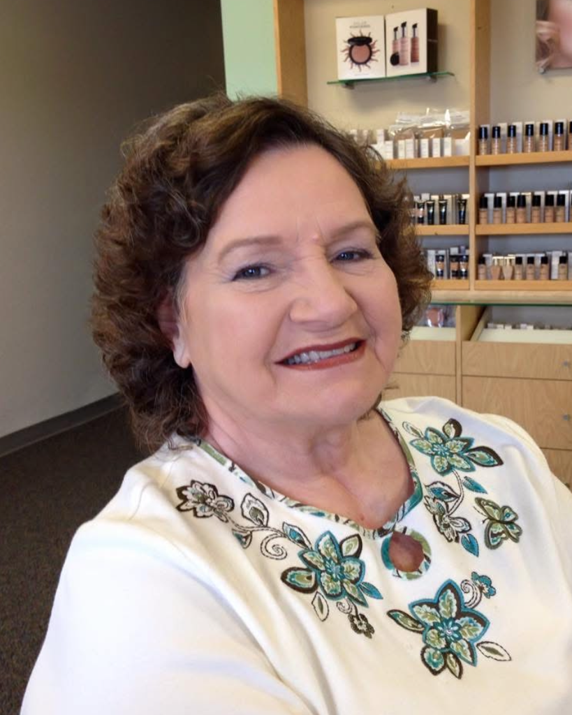 Carolyn Lashley Powell Profile Photo