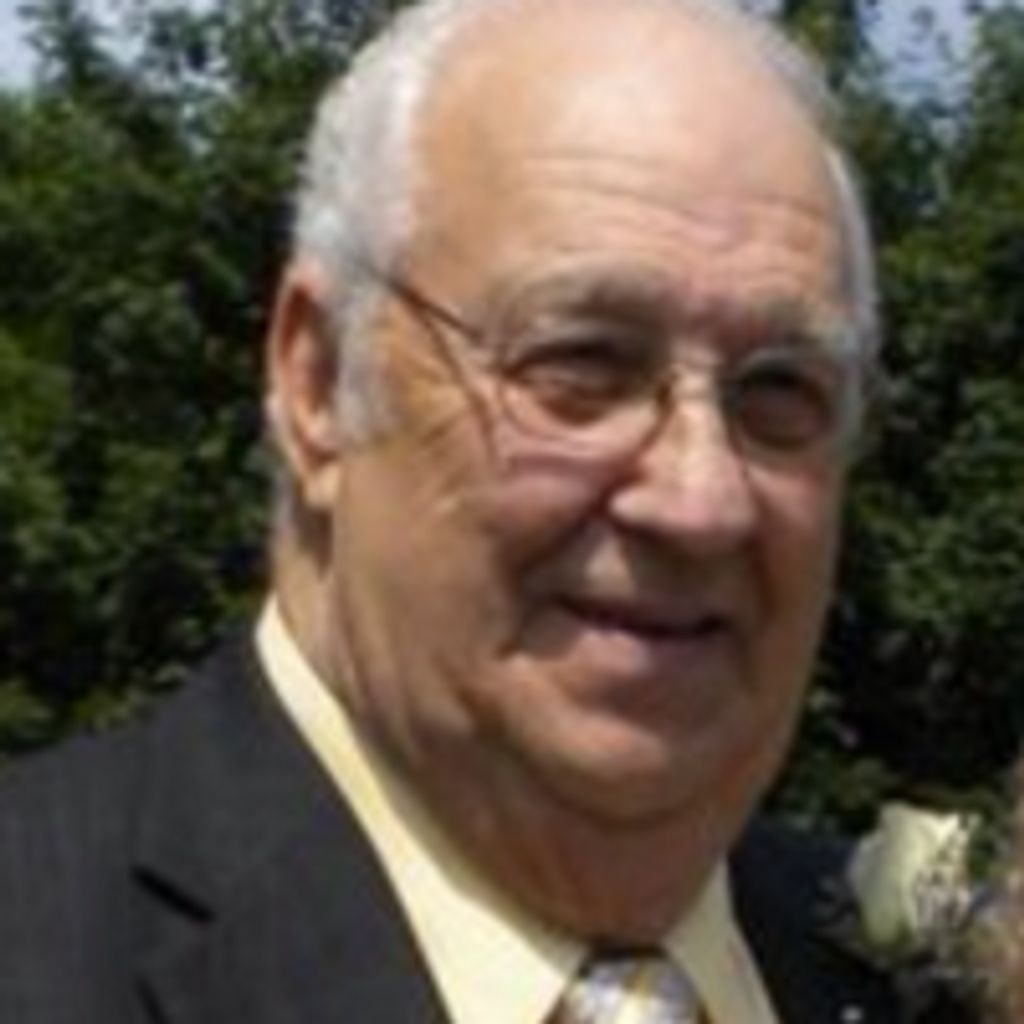 John E Munson