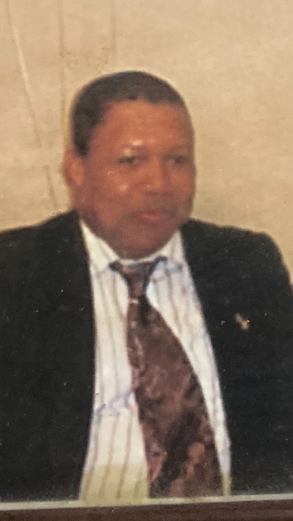 Mr. Davis Lee Thomas Profile Photo