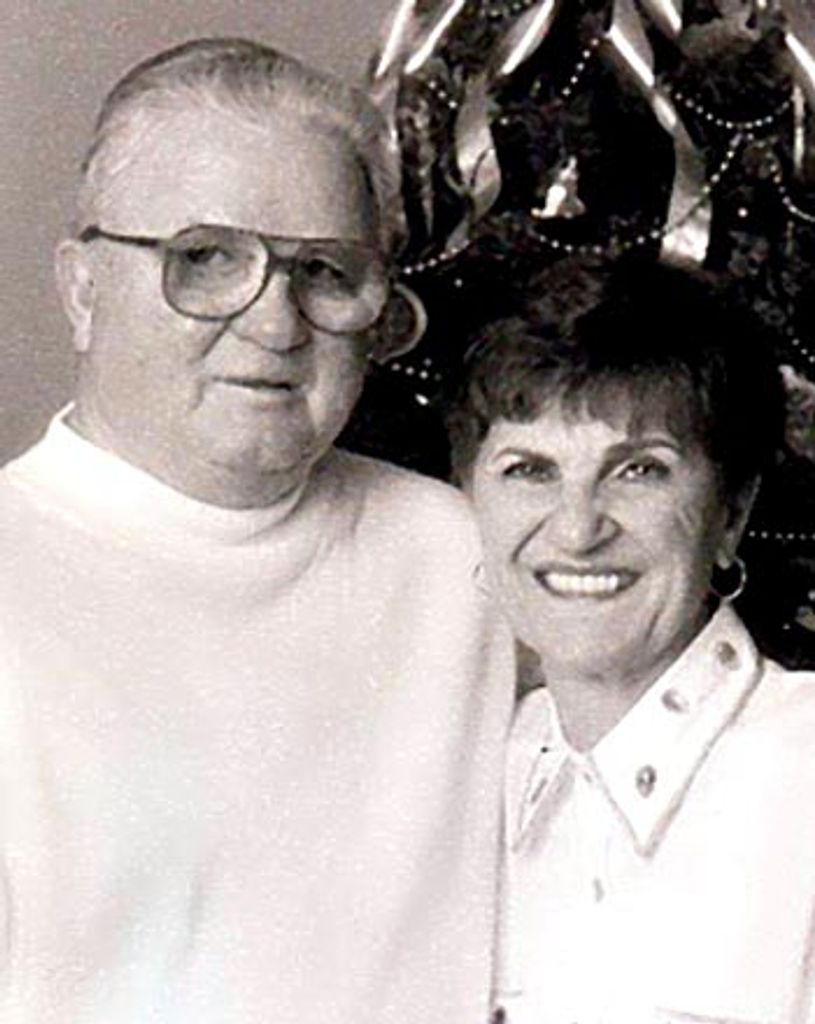 Gloria "Mitzie" Jakubek