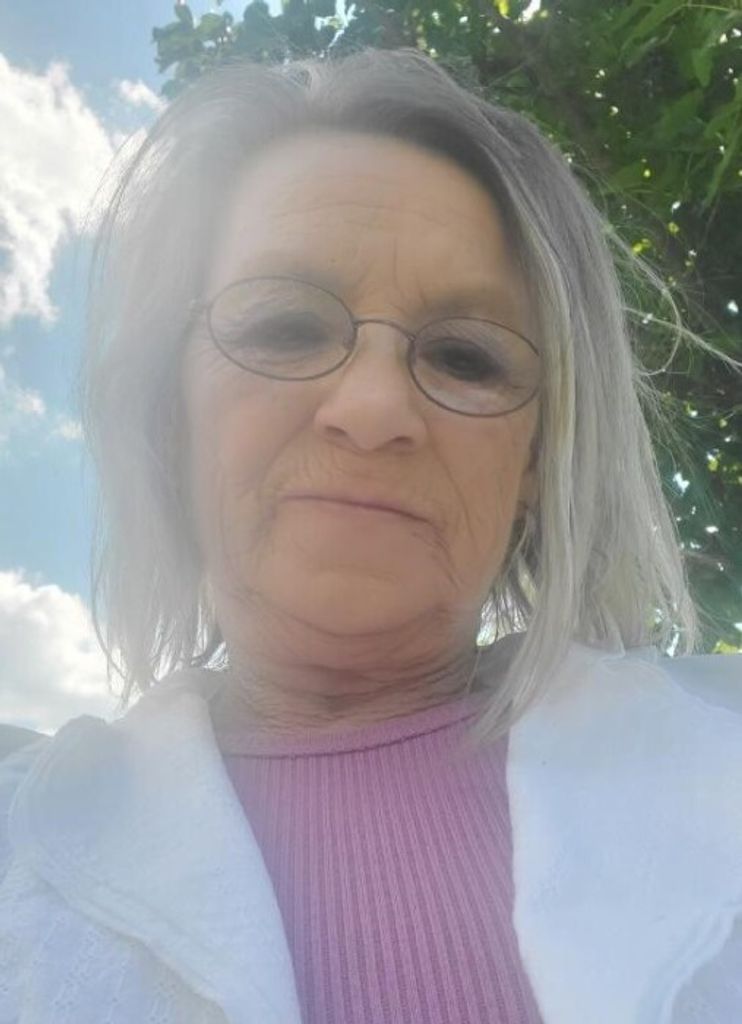 Victoria Lynn (Lammers)  Barnhart Profile Photo